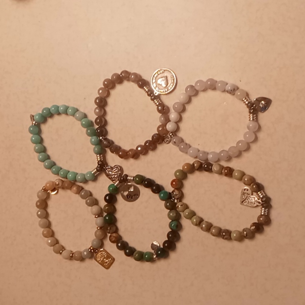 Women's jewelry